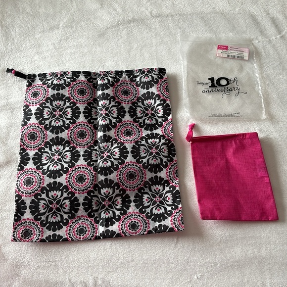 thirty-one Timeless Memory Pouches - Pink Pop Medallion - Picture 1 of 11